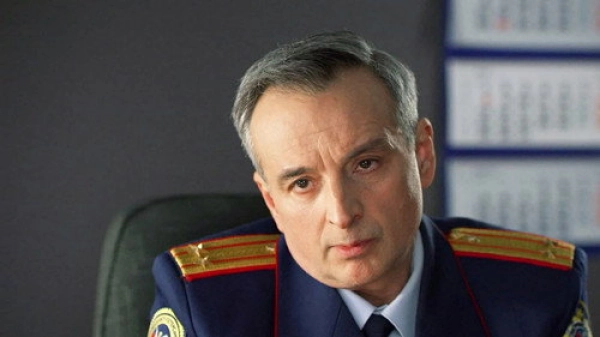 6 сезон 8 серия — Смена власти